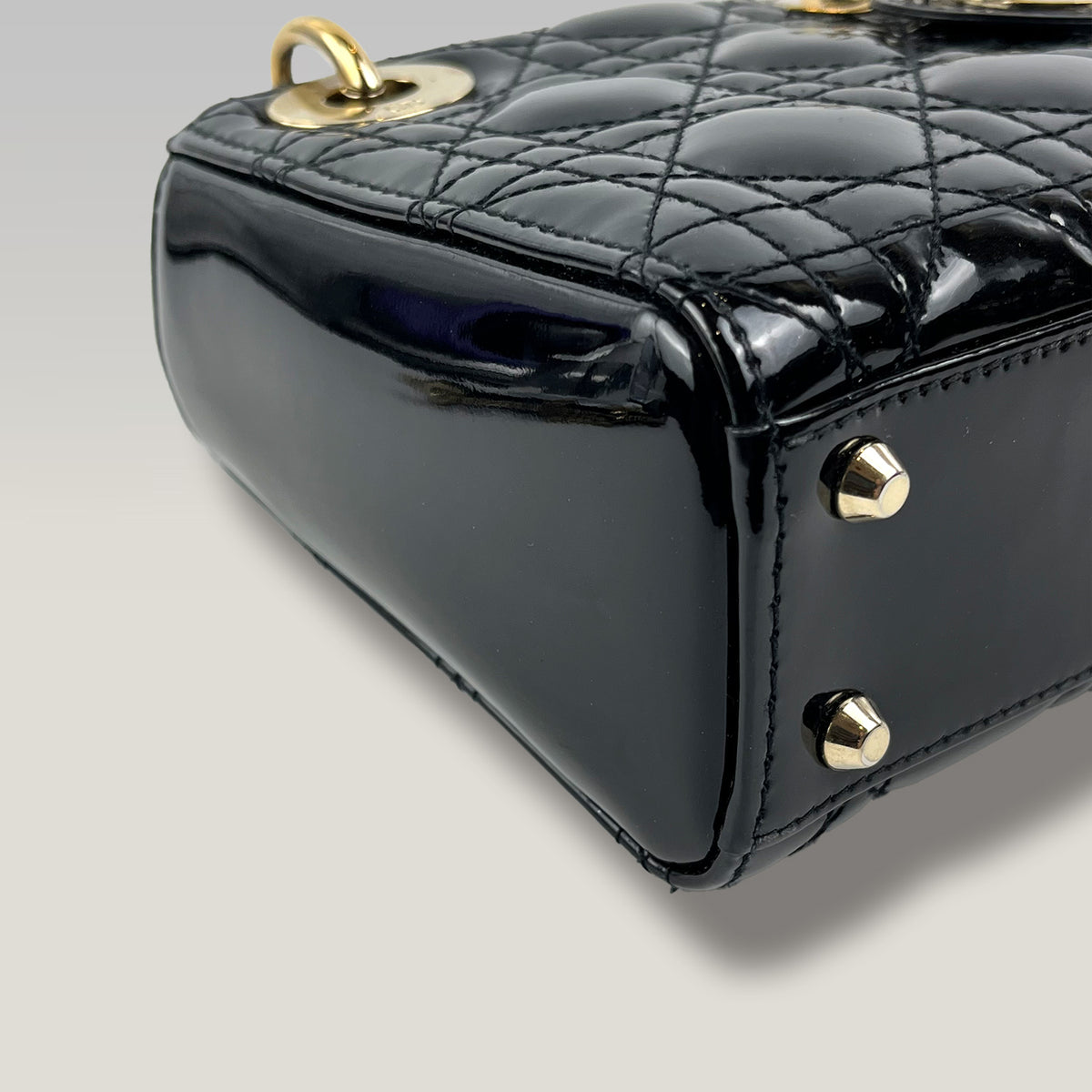 Dior Lady Dior Mini 3 Scomparti in Vernice Nera con Impunture Cannage e Hardware Dorato