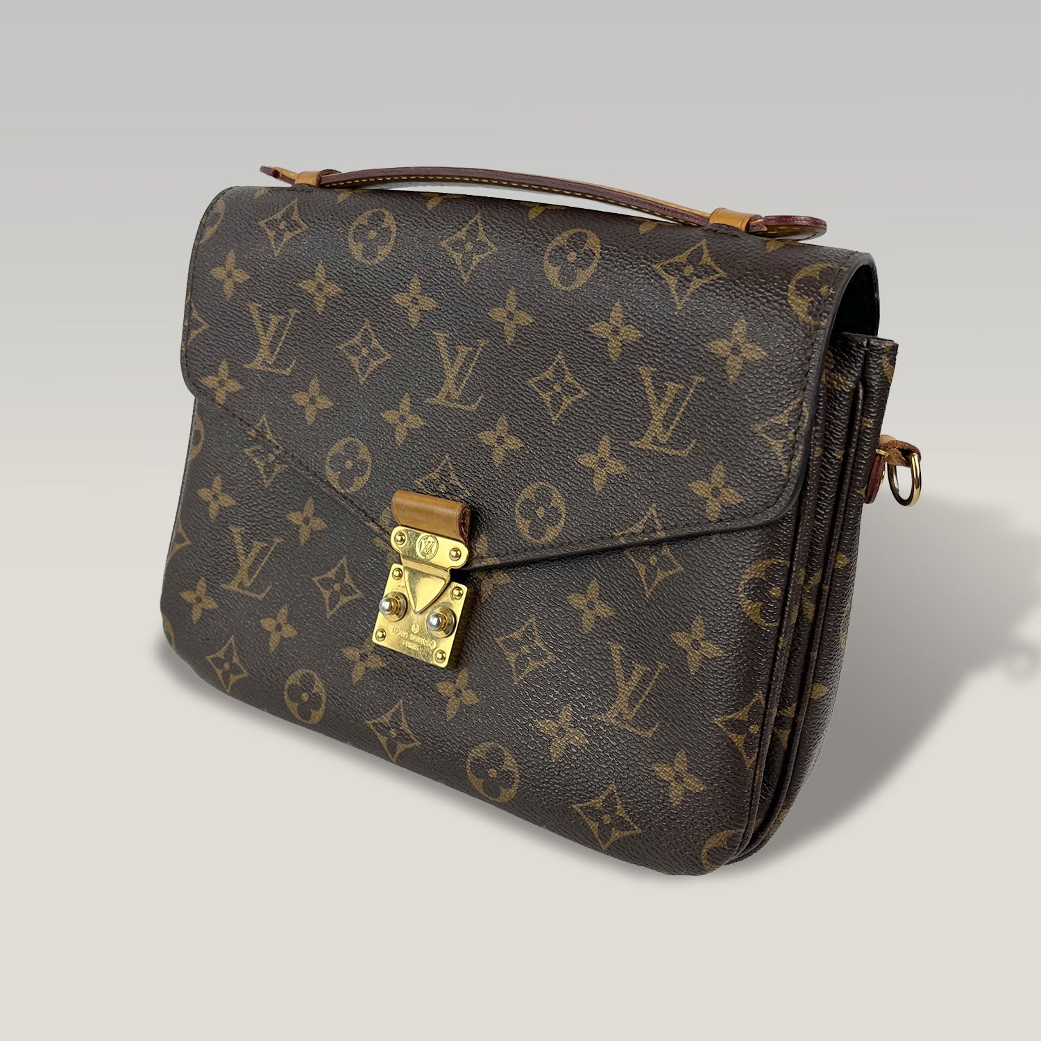 Louis Vuitton Pochette Métis Monogram Canvas Shoulder Bag