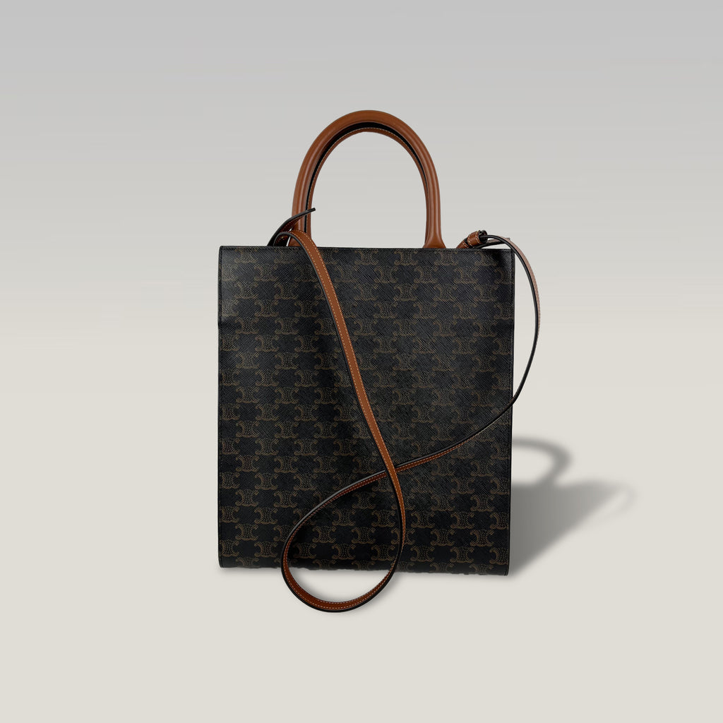 Celine Cabas Vertical Tote Bag Vintage in Tela Triomphe Marrone con Logo Bianco e Manici in Pelle