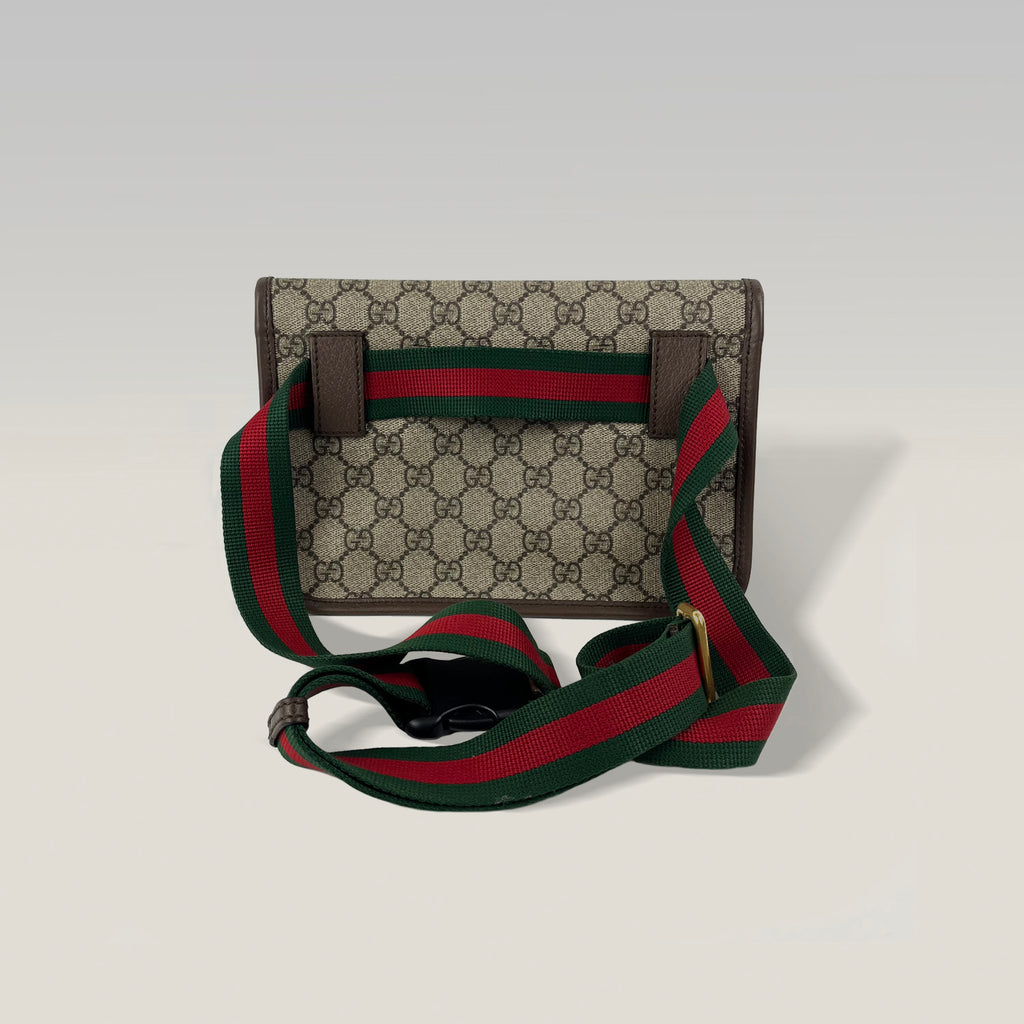 Gucci GG Supreme borsa con testa di tigre e tracolla Web