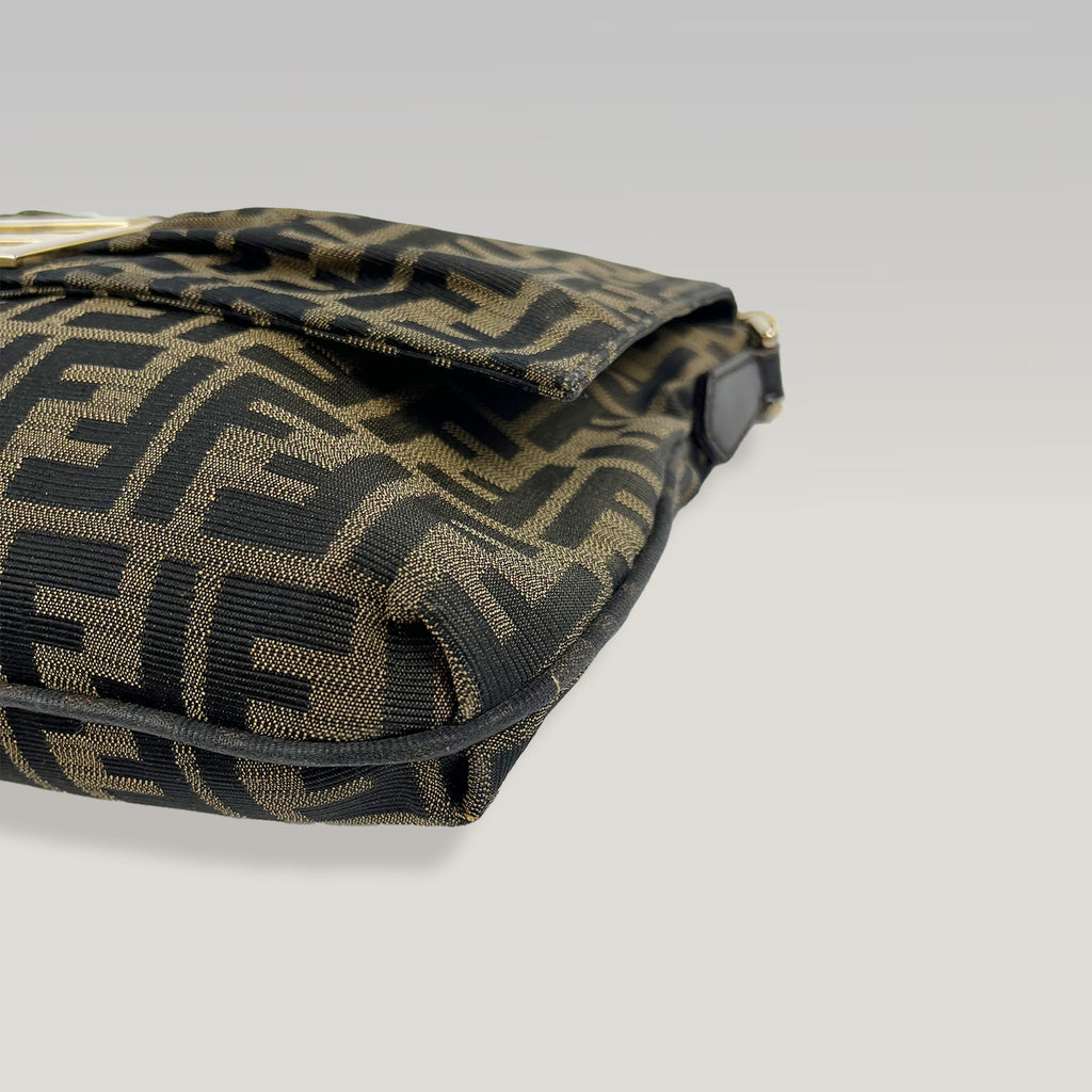 Fendi Baguette in canvas Zucca marrone e nero