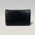 Chanel WOC Camellia Nera in Pelle di Agnello con Catena Argentata e Carta di Autenticità – Vintage