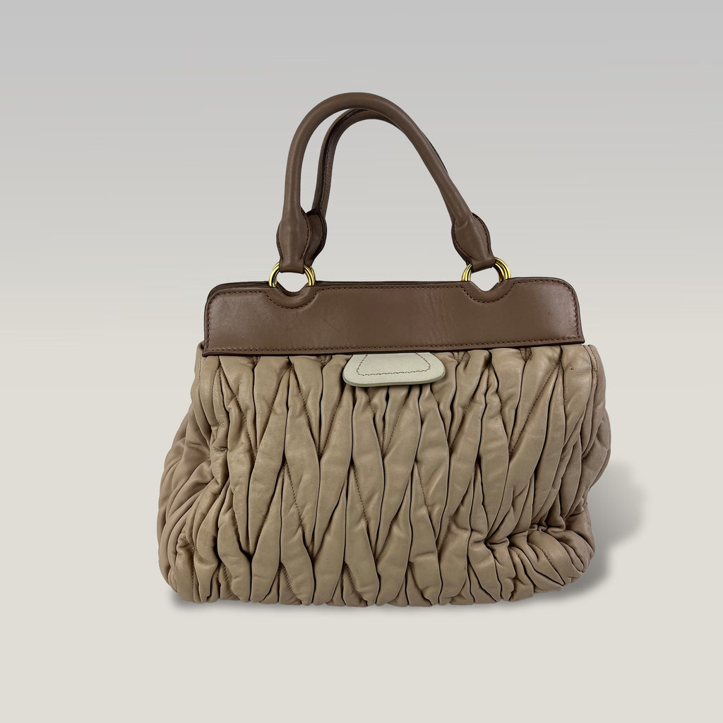 Miu Miu Matelassé Borsa a Mano Beige in Pelle Trapuntata
