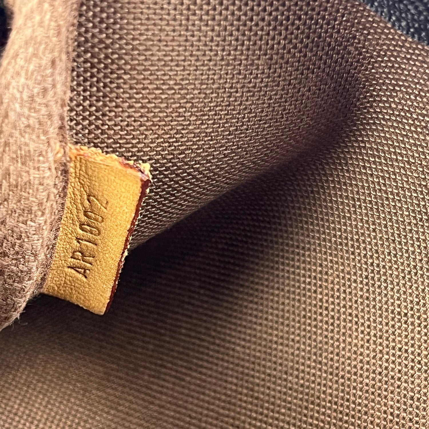 Louis Vuitton Pochette Accessoires in tela Monogram marrone