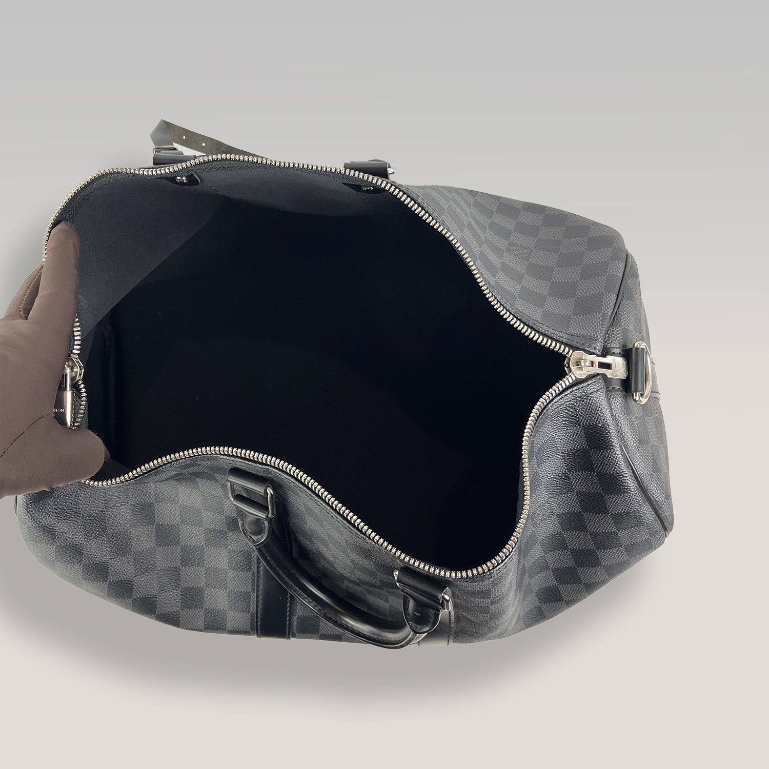 Louis Vuitton Keepall 45 in Tela Damier Graphite