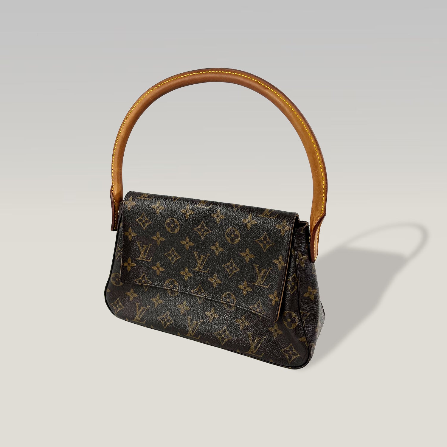 LOUIS VUITTON Looping PM Monogram con Manico in Pelle