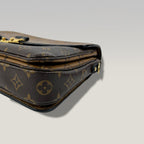Louis Vuitton Pochette Métis Monogram Reverse 