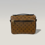 Louis Vuitton Pochette Métis Monogram Reverse 