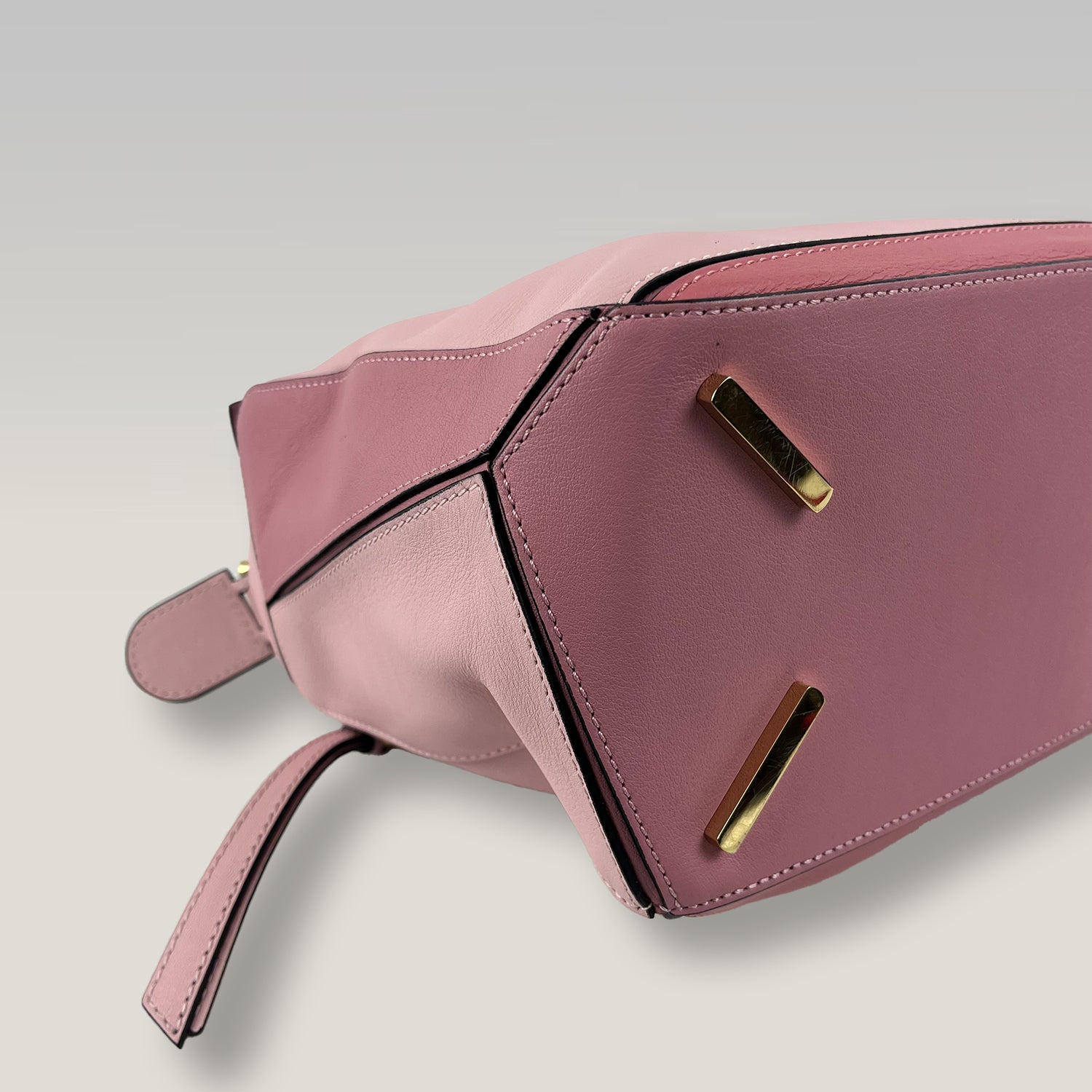Loewe Puzzle Medium Bag Pink Calfskin Leather Top Handle & Shoulder Bag