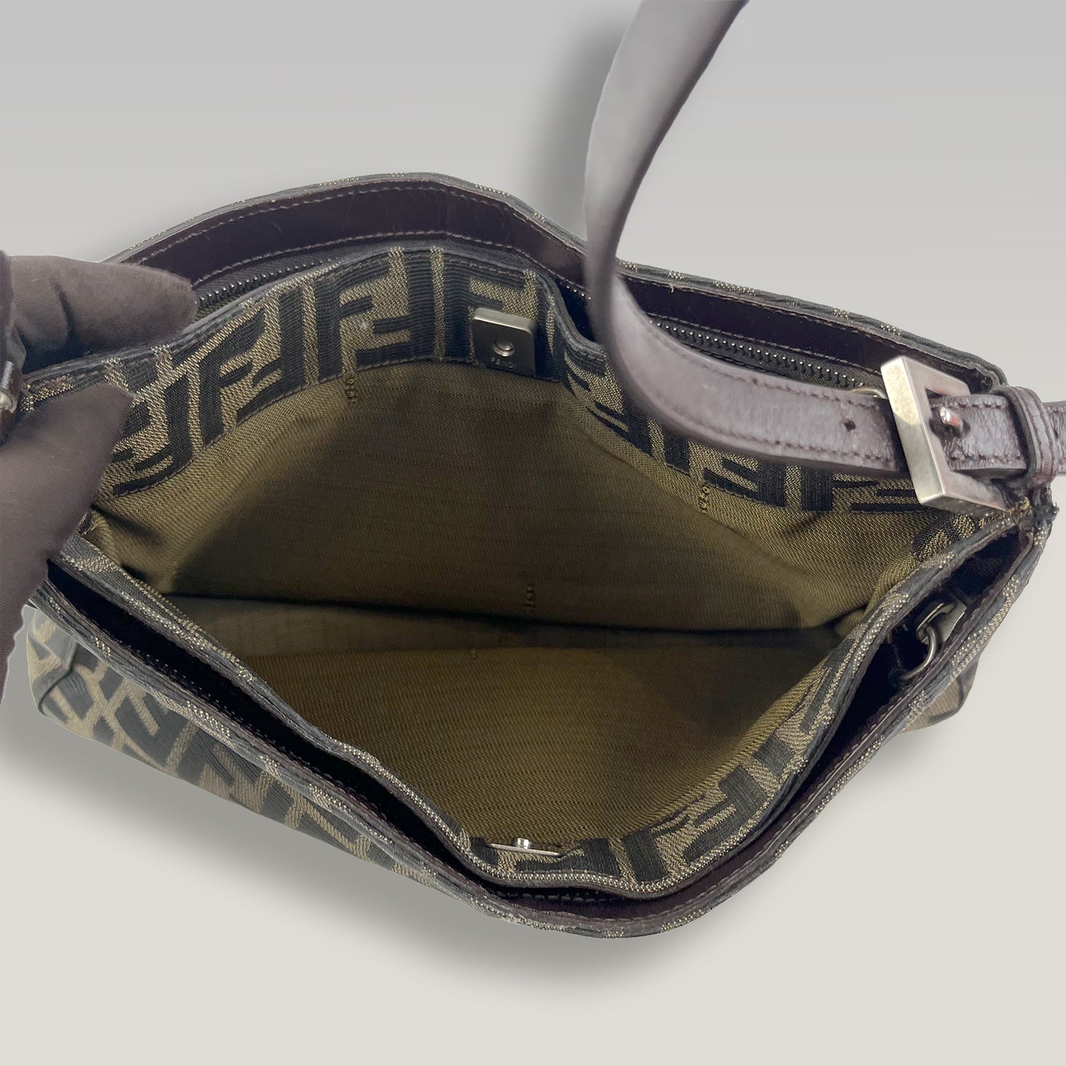 Fendi Vintage Zucca Baguette Shoulder Bag Brown & Black FF Canvas