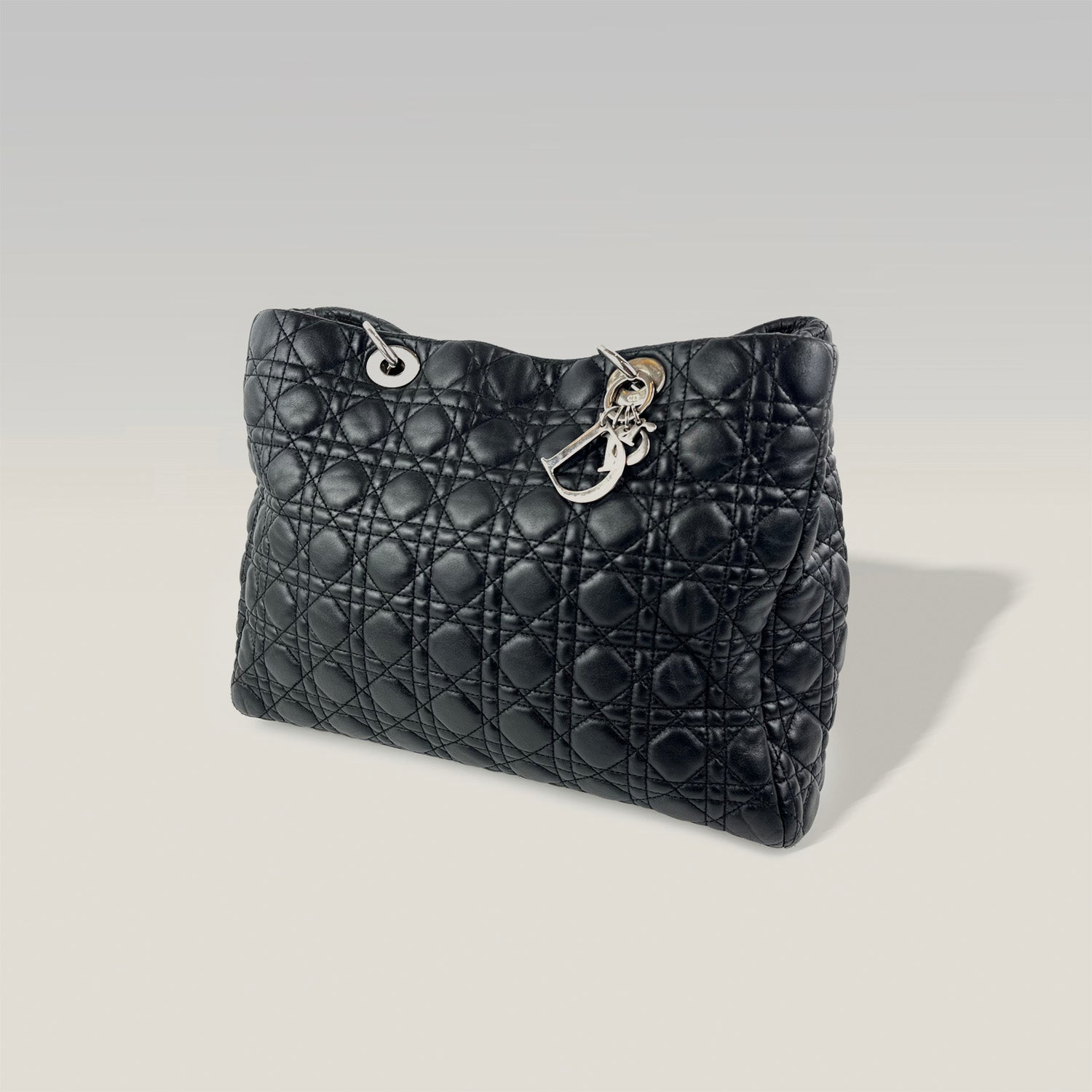 Dior Soft Bag grande in pelle di agnello nera