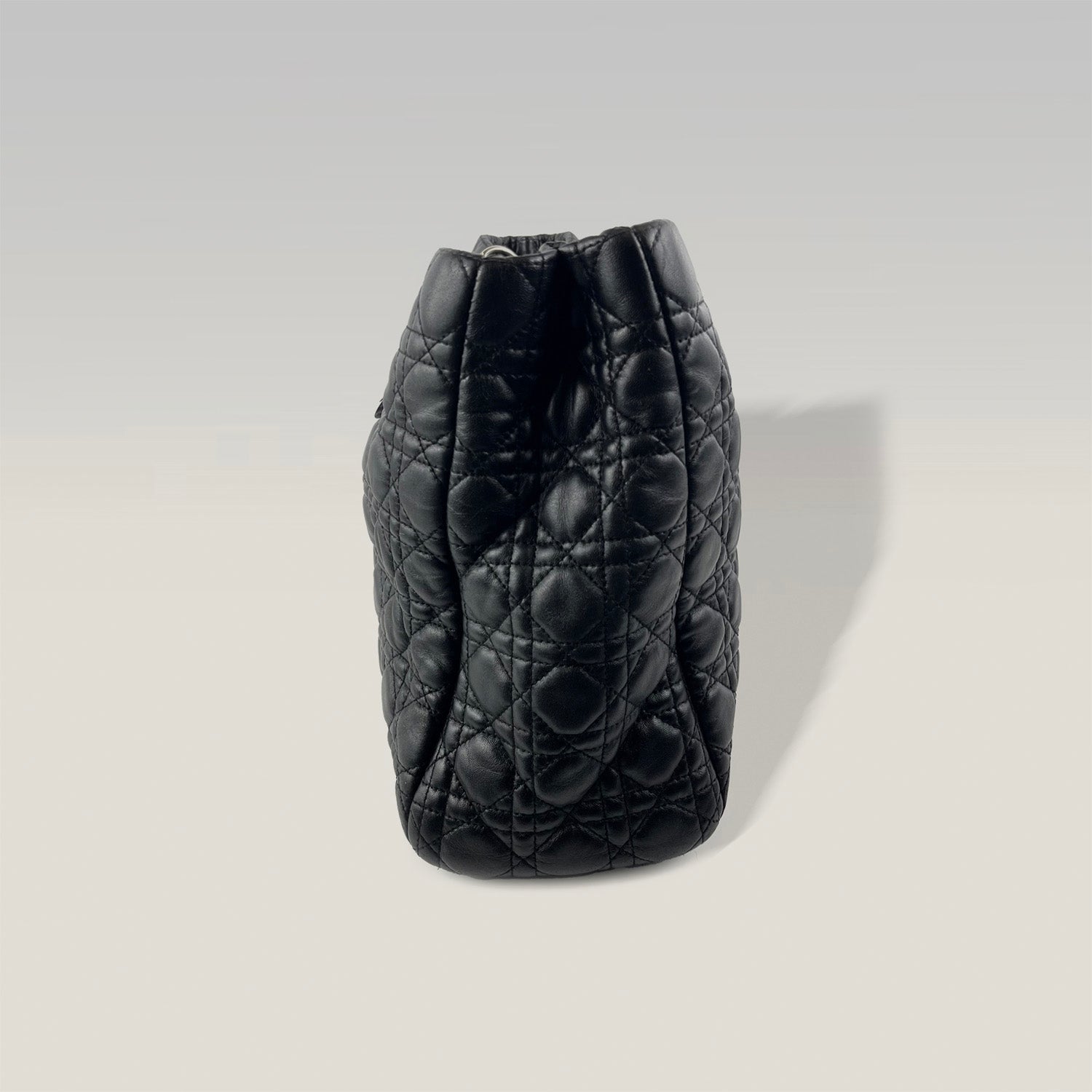 Dior Soft Bag grande in pelle di agnello nera