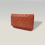 Chanel Wallet on Chain in vernice rosa – hardware argentato