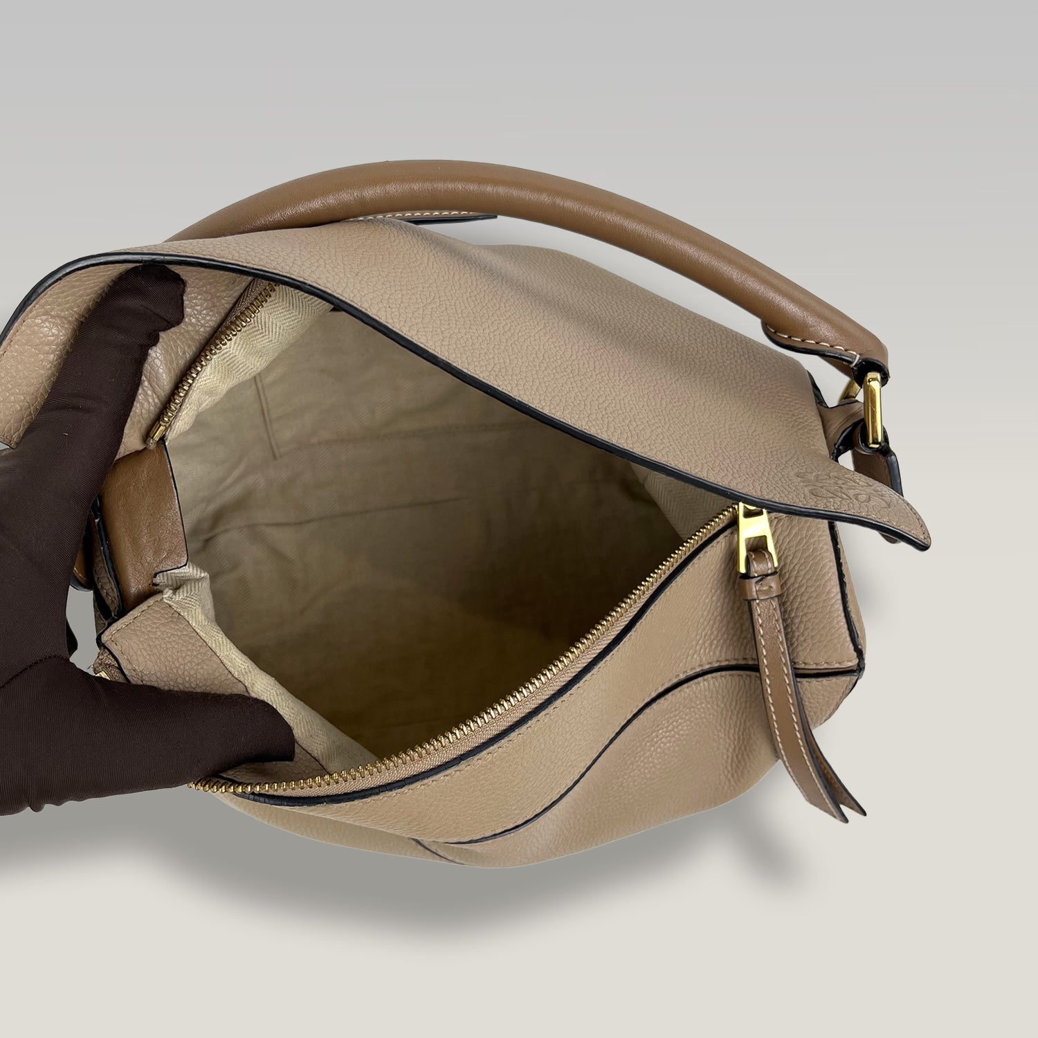 Loewe Puzzle Medium in Pelle Beige e Marrone con Tracolla