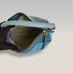 Loewe Puzzle Medium in Pelle Color Block Azzurra e Grigia con Tracolla