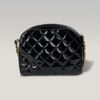 Chanel Vintage Timeless Camera Bag 20 in Pelle Verniciata Trapuntata Nera con Catena Dorata – Borsa a Spalla Donna