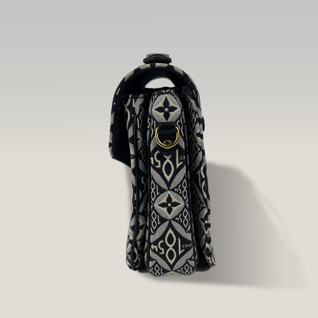 Louis Vuitton Metis Medium in Tela Jacquard 1854 Monogram Nero e Bianco