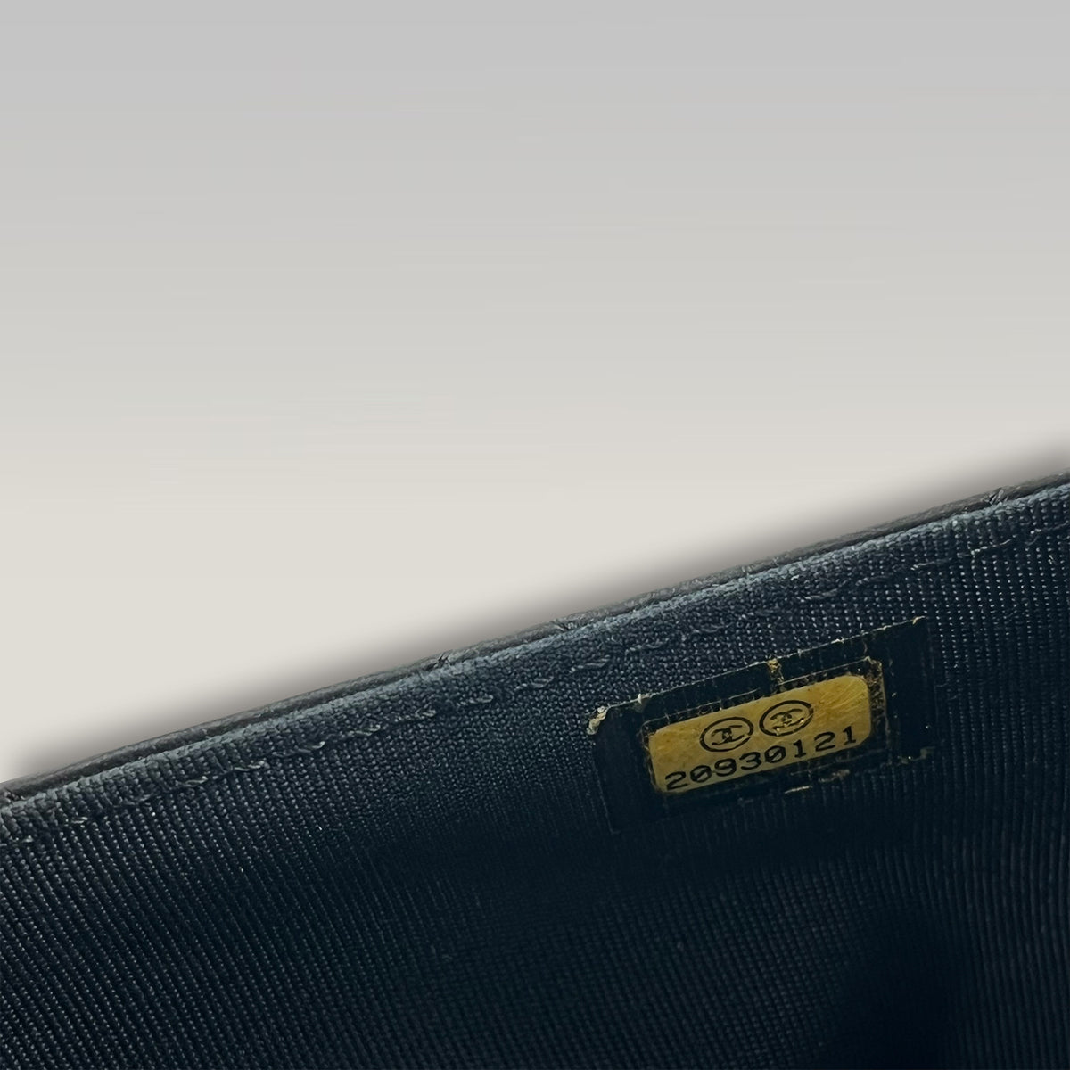 CHANEL WOC 2.55 Nera in Pelle di Agnello Trapuntata con Charm e Catena – Senza Card