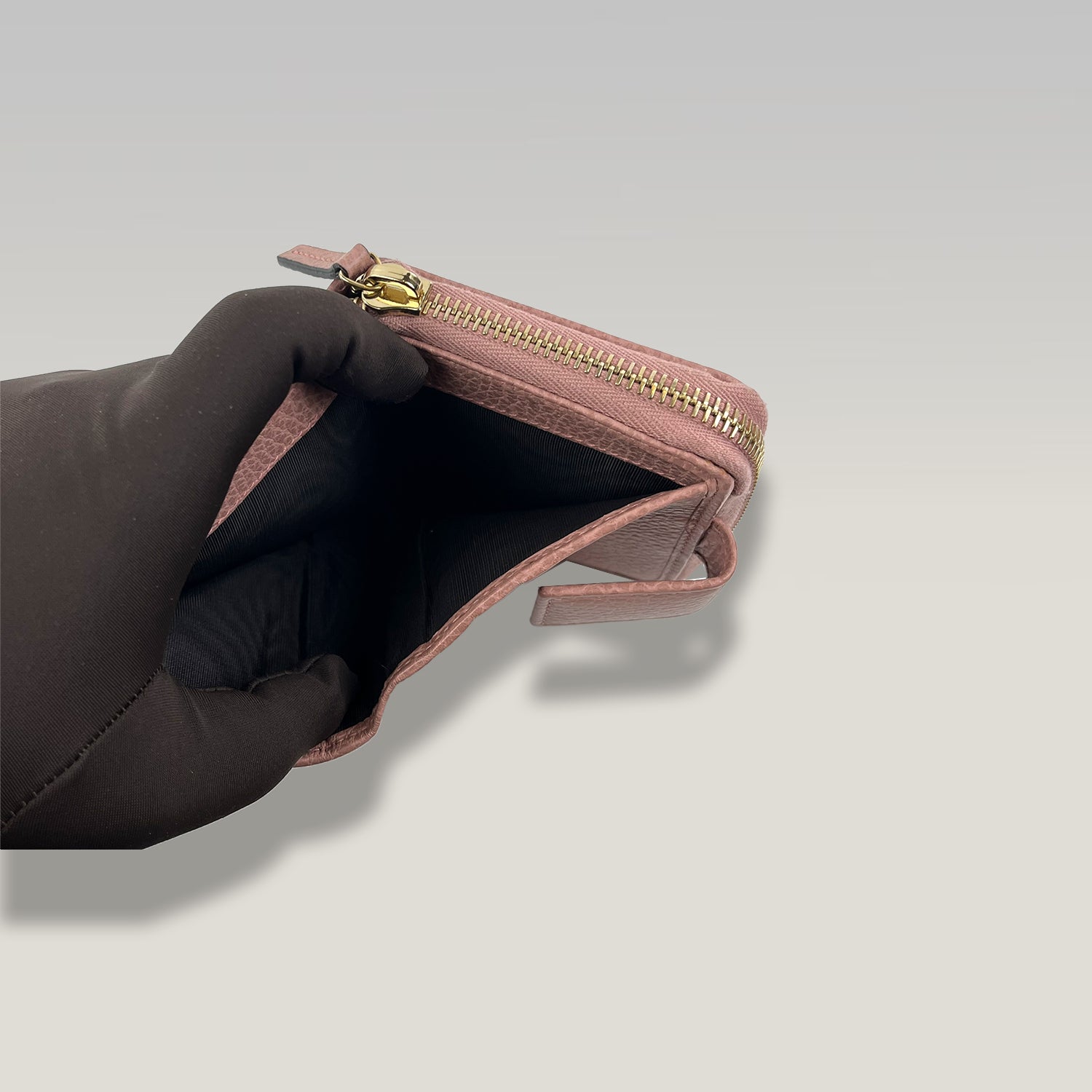 Gucci GG Supreme portafoglio corto con zip – canvas monogram e pelle rosa