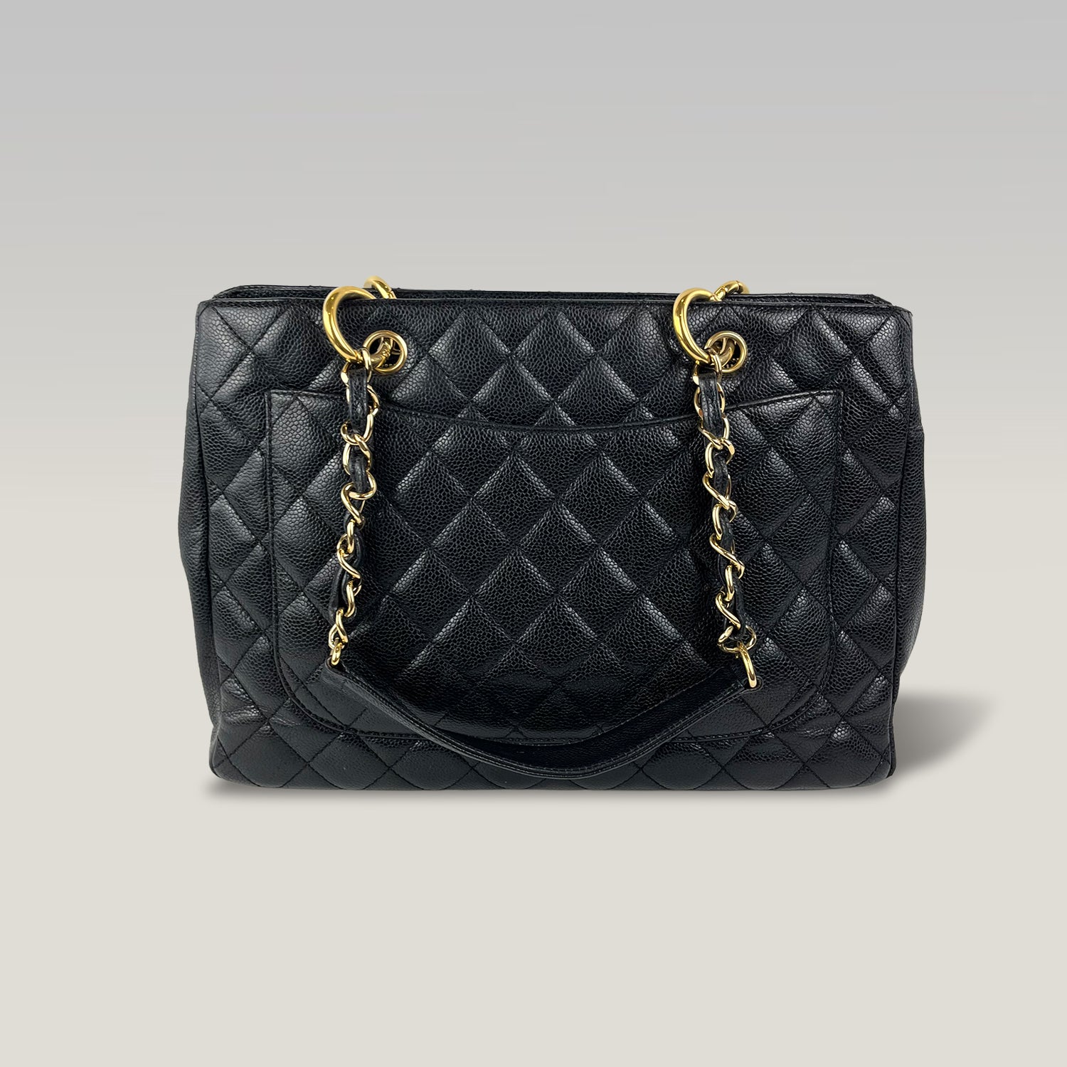 Chanel Grand Shopping Tote GST in Pelle Nera Trapuntata con Logo CC e Catena Dorata
