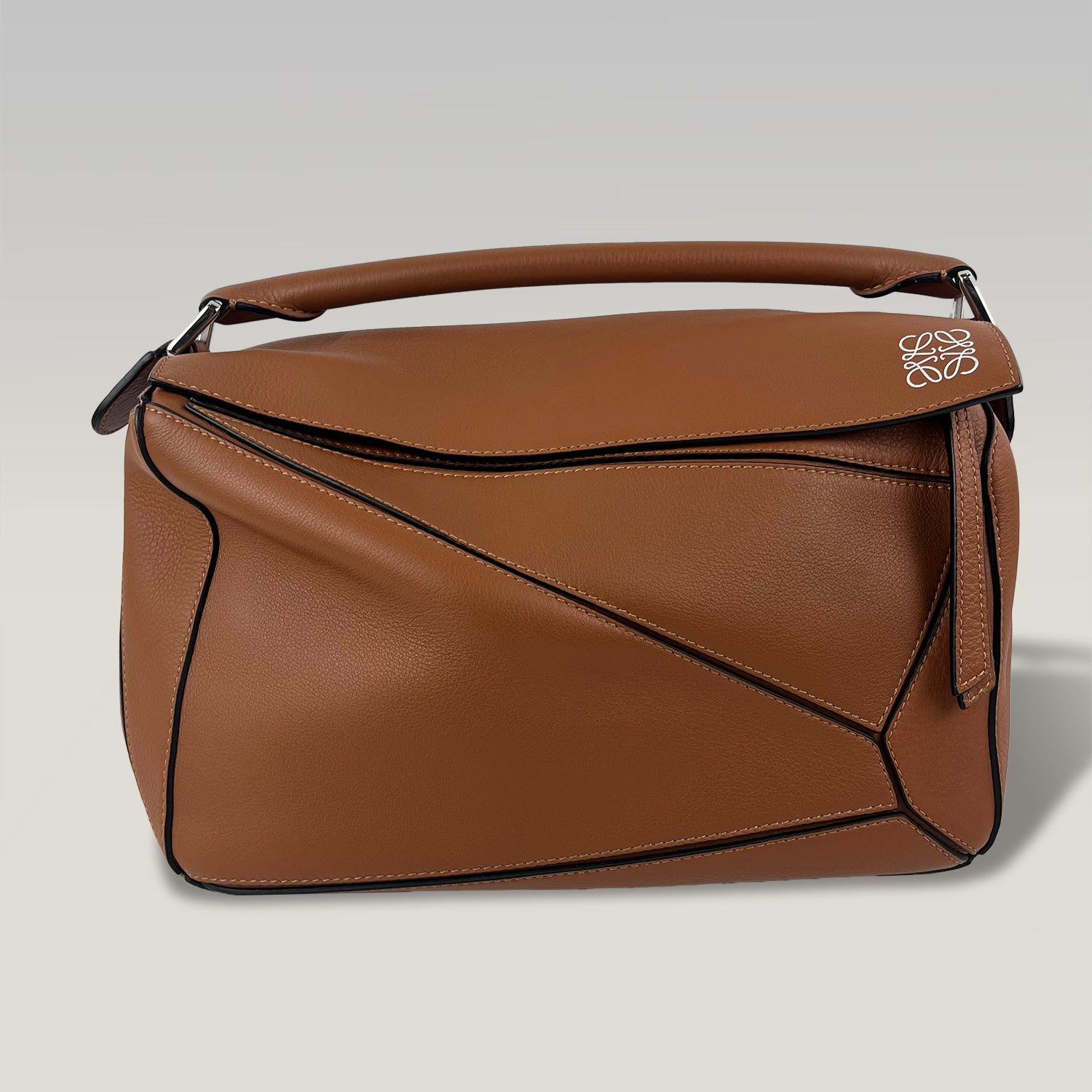 Loewe Puzzle Media in Pelle Marrone con Manico Superiore e Tracolla – Borsa a Mano e a Tracolla