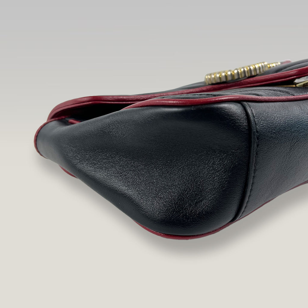 Gucci GG Marmont Medium Shoulder Bag in Pelle Matelassé Nera