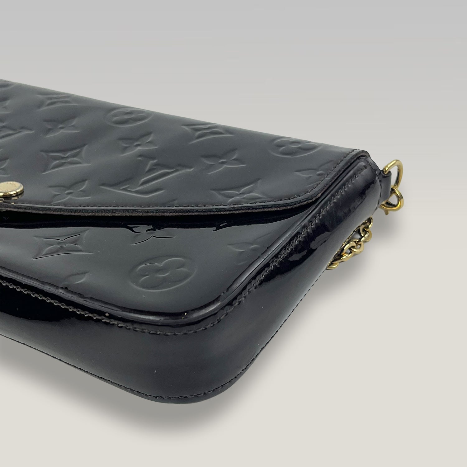 Louis Vuitton Pochette Felicie Monogram Vernis Shoulder Bag Black