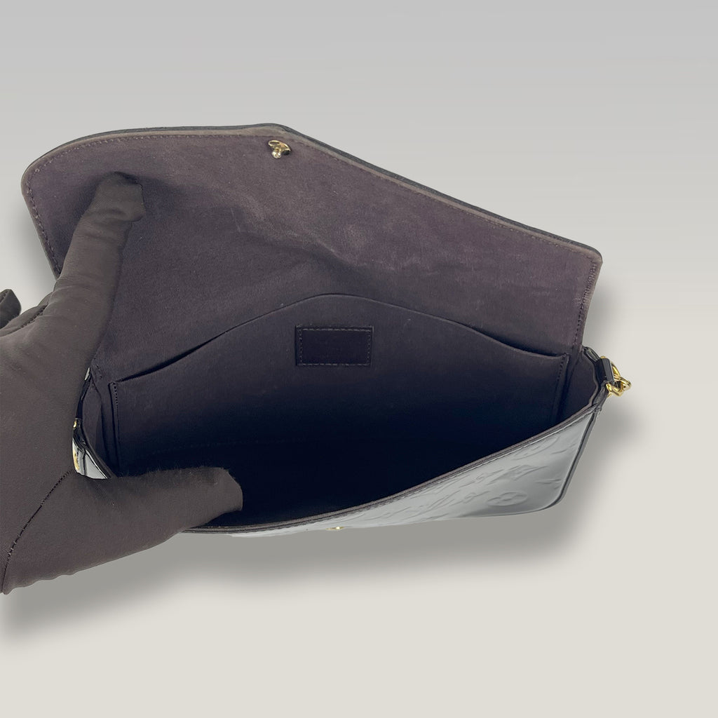 Louis Vuitton Pochette Felicie Monogram Vernis Shoulder Bag Black