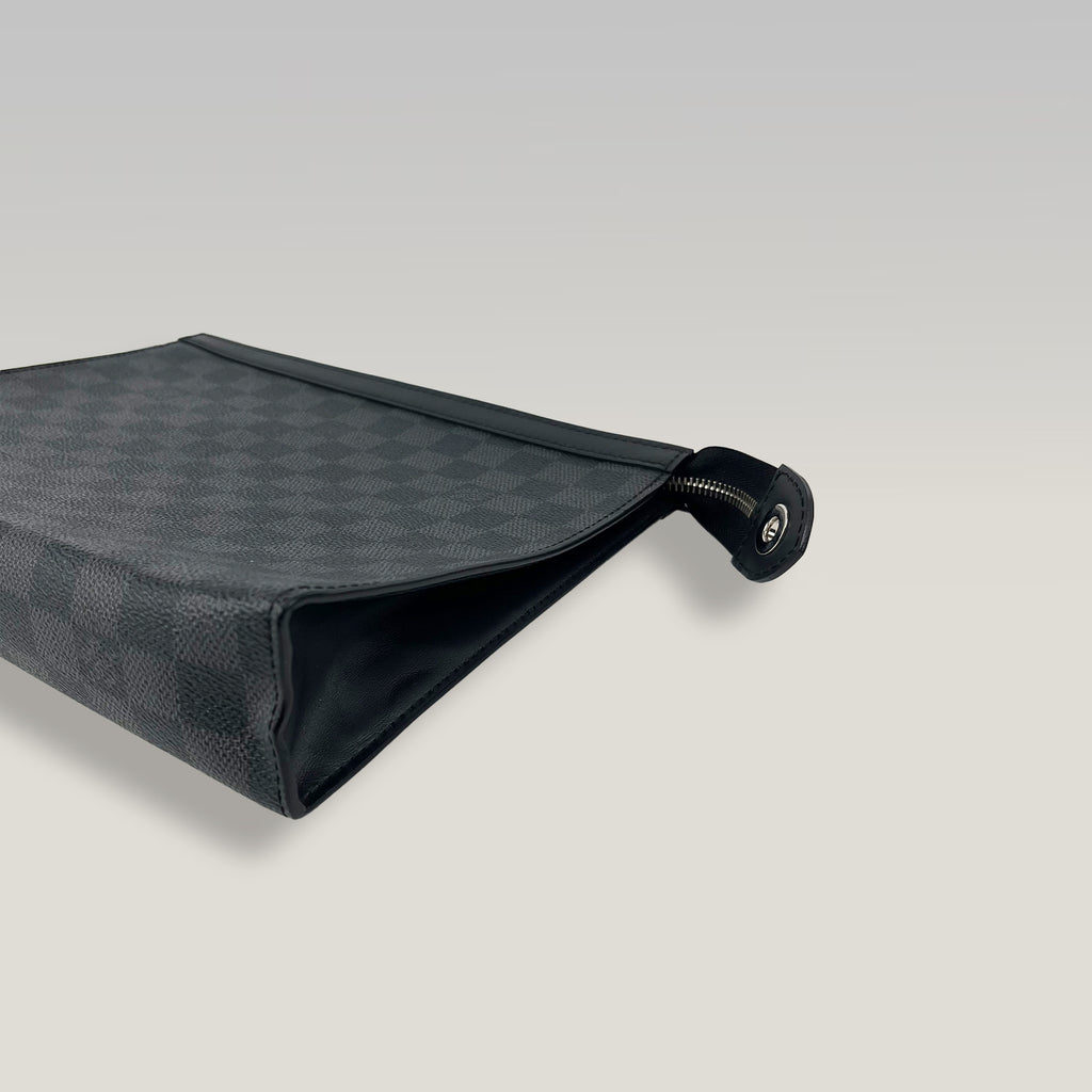 Louis Vuitton Pochette Jour GM Damier Graphite Pochette Uomo in Tela