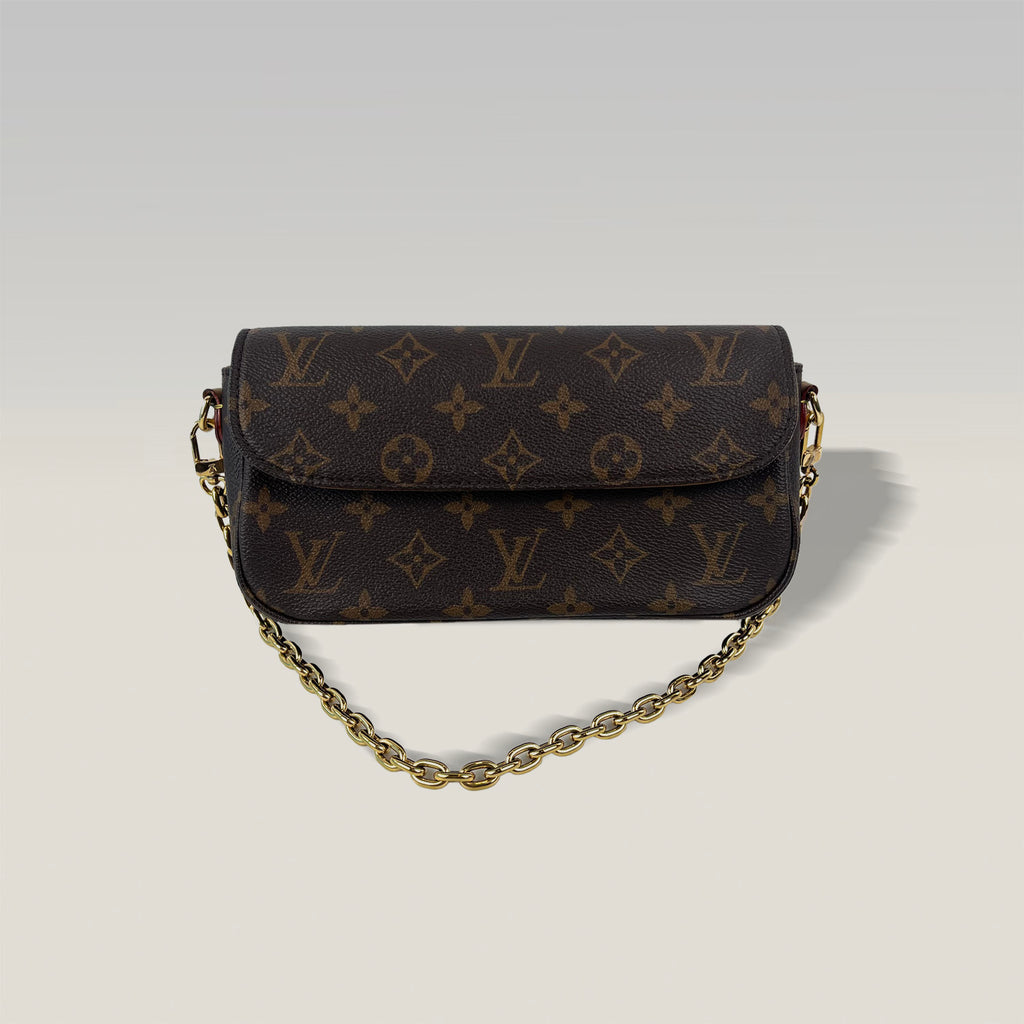Louis Vuitton Ivy Monogram con catena – versione con chip NFC