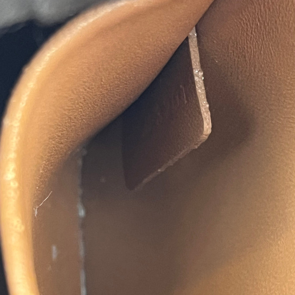 Celine Triomphe Borsa a Spalla in Tela Macadam Bianca con Chiusura Dorata