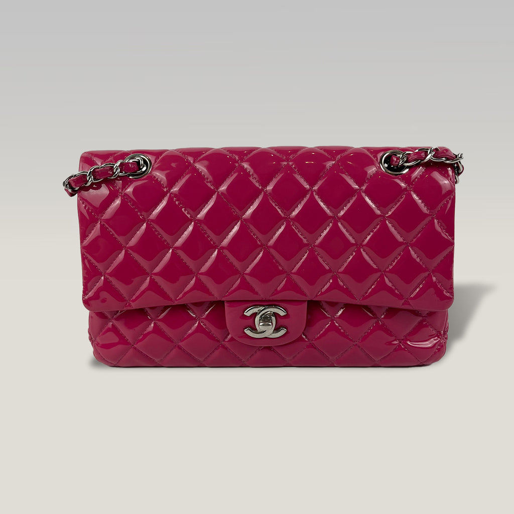 Chanel Borsa a Spalla Matelassé in Pelle Verniciata Rosa con Catena Argentata