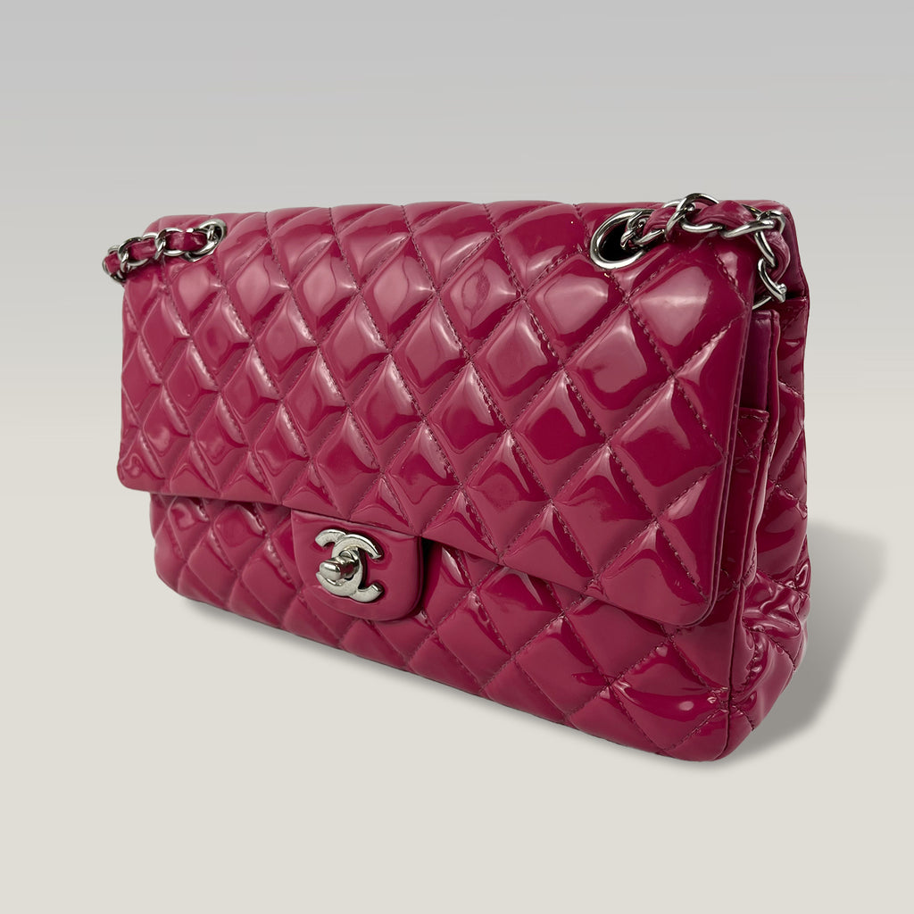 Chanel Borsa a Spalla Matelassé in Pelle Verniciata Rosa con Catena Argentata