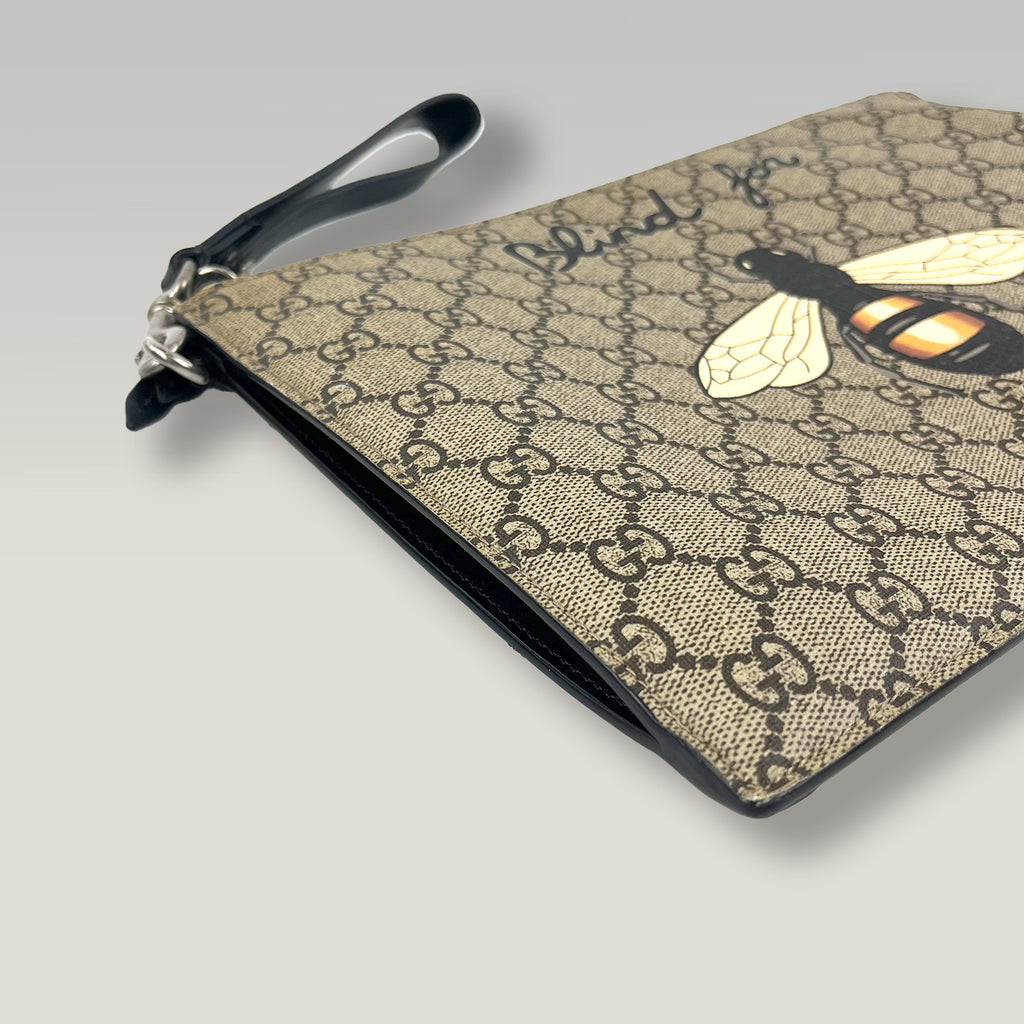Gucci GG Supreme Bee Print Wristlet Clutch Bag Beige Ebony Canvas