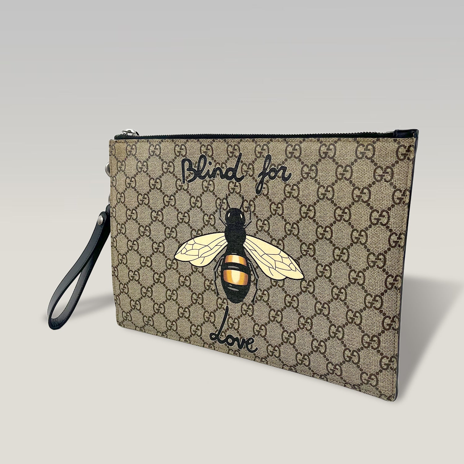Gucci GG Supreme Bee Print Wristlet Clutch Bag Beige Ebony Canvas