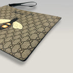 Gucci GG Supreme Bee Print Wristlet Clutch Bag Beige Ebony Canvas