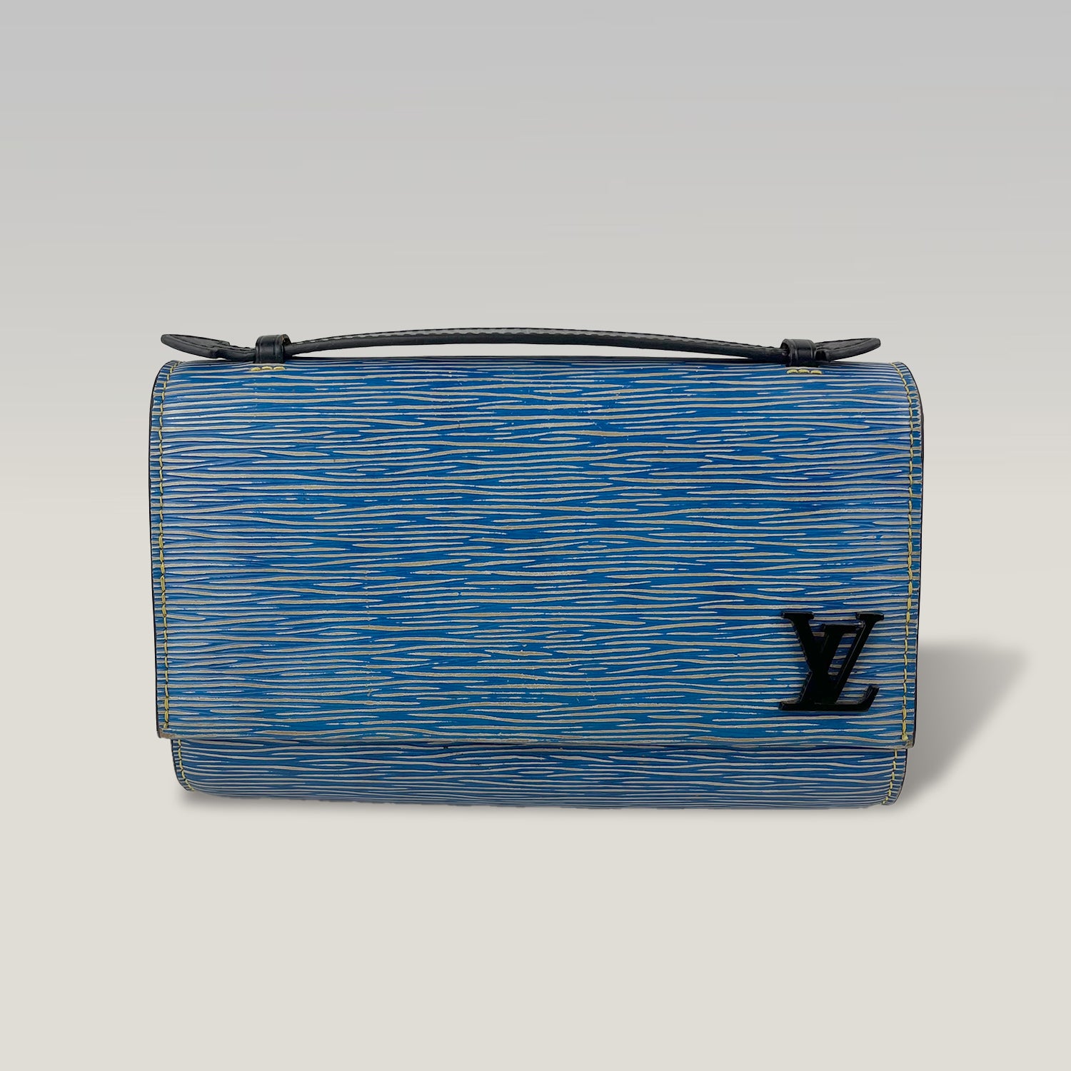 Louis Vuitton Epi Cluny Blue Leather Shoulder Bag Crossbody Bag