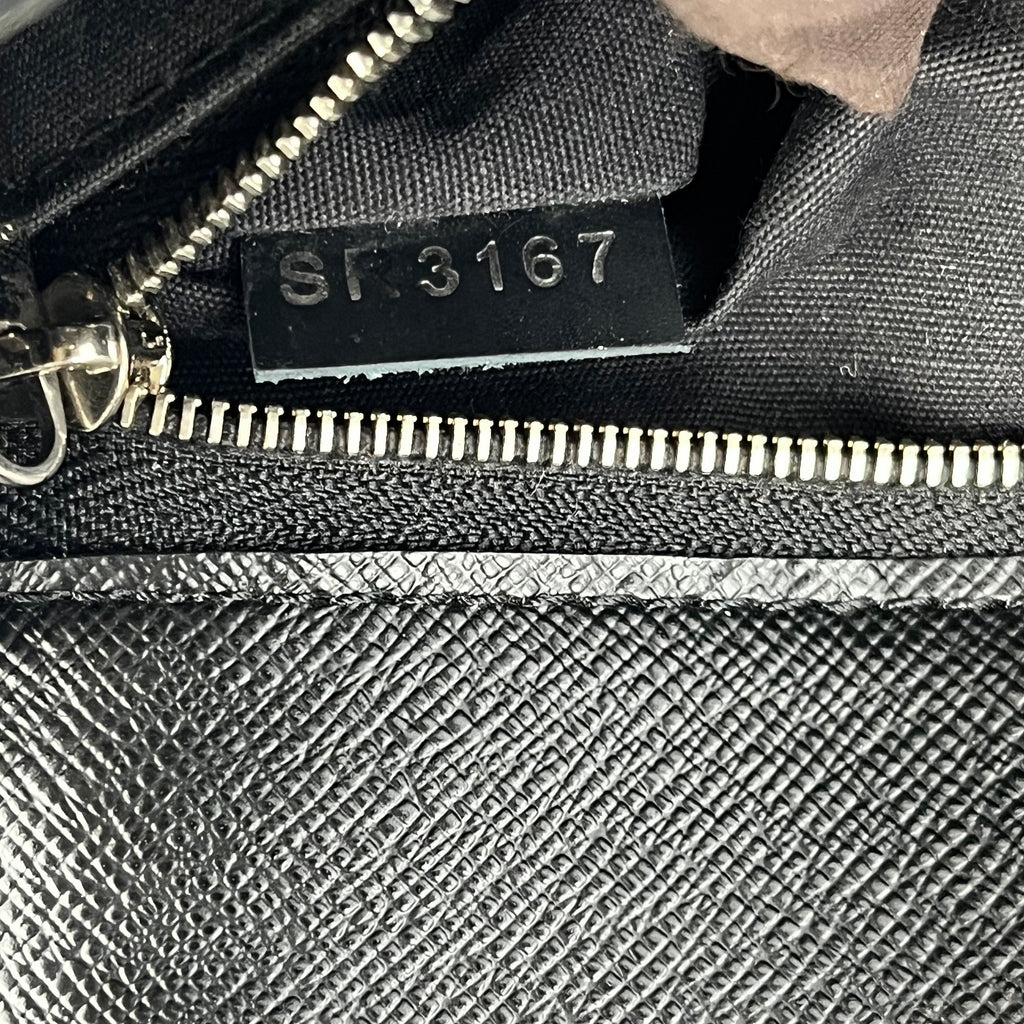 Louis Vuitton Epi Cluny Blue Leather Shoulder Bag Crossbody Bag