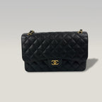CHANEL Classic Flap Jumbo Nera in Pelle Caviar Trapuntata con Hardware Dorato e Card di Autenticità