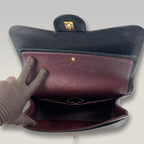CHANEL Classic Flap Jumbo Nera in Pelle Caviar Trapuntata con Hardware Dorato e Card di Autenticità