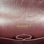 CHANEL Classic Flap Jumbo Nera in Pelle Caviar Trapuntata con Hardware Dorato e Card di Autenticità