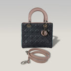 Dior Lady Dior Medium in Pelle Cannage Sfumata Nera e Azzurra con Dettagli Rosa