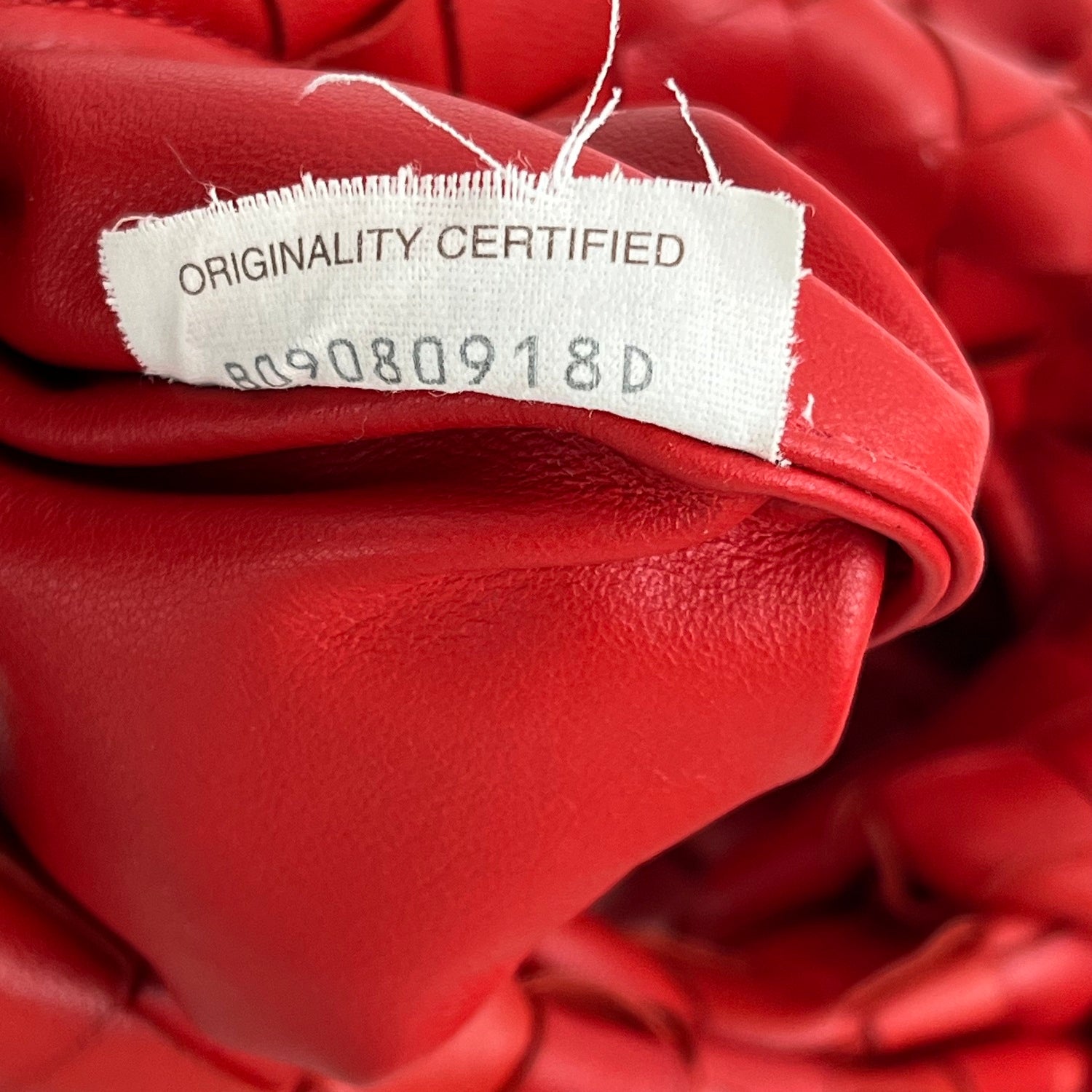 Bottega Veneta Jodie Padded 27 in Pelle Intrecciata Rossa con Manico Annodato