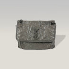 Saint Laurent Niki Medium in Pelle Vintage Grigio Elefante