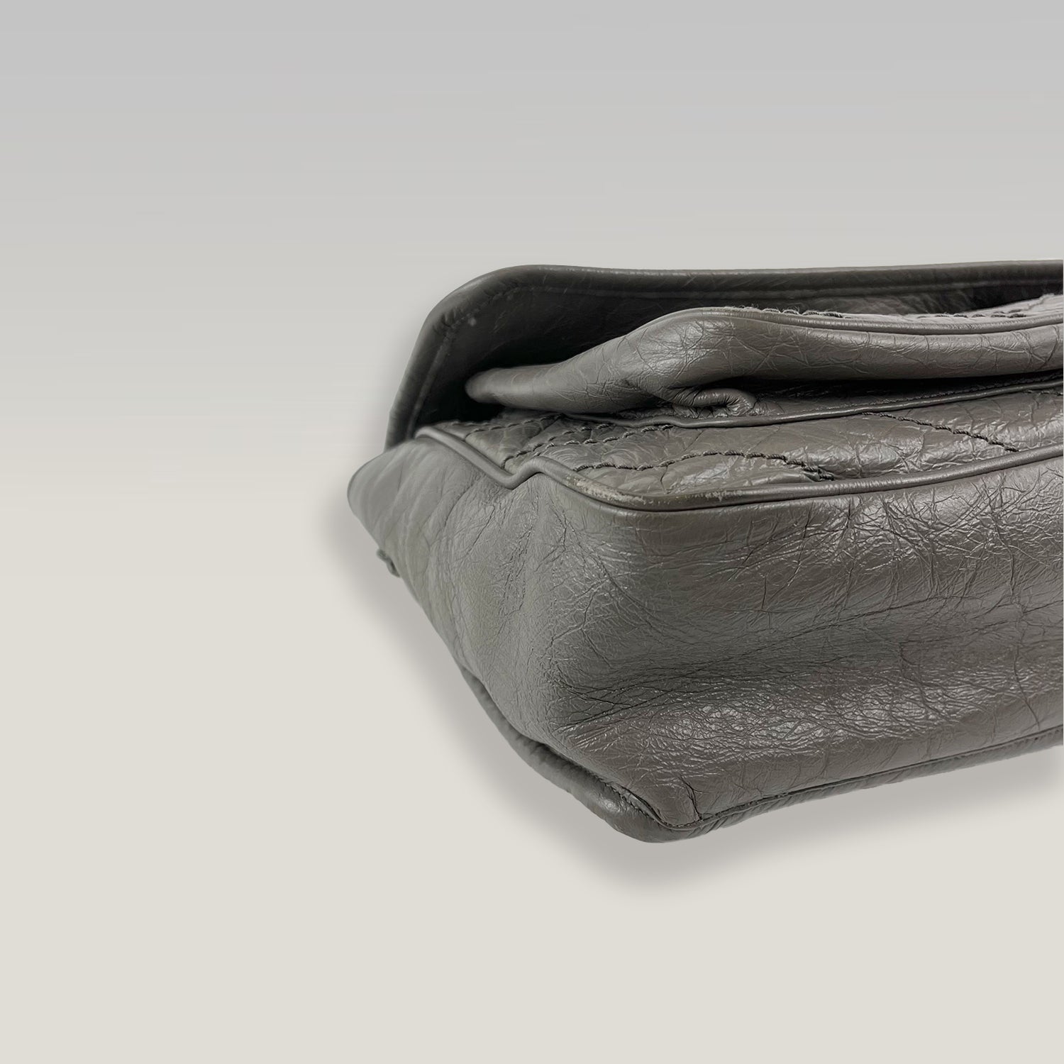 Saint Laurent Niki Medium in Pelle Vintage Grigio Elefante