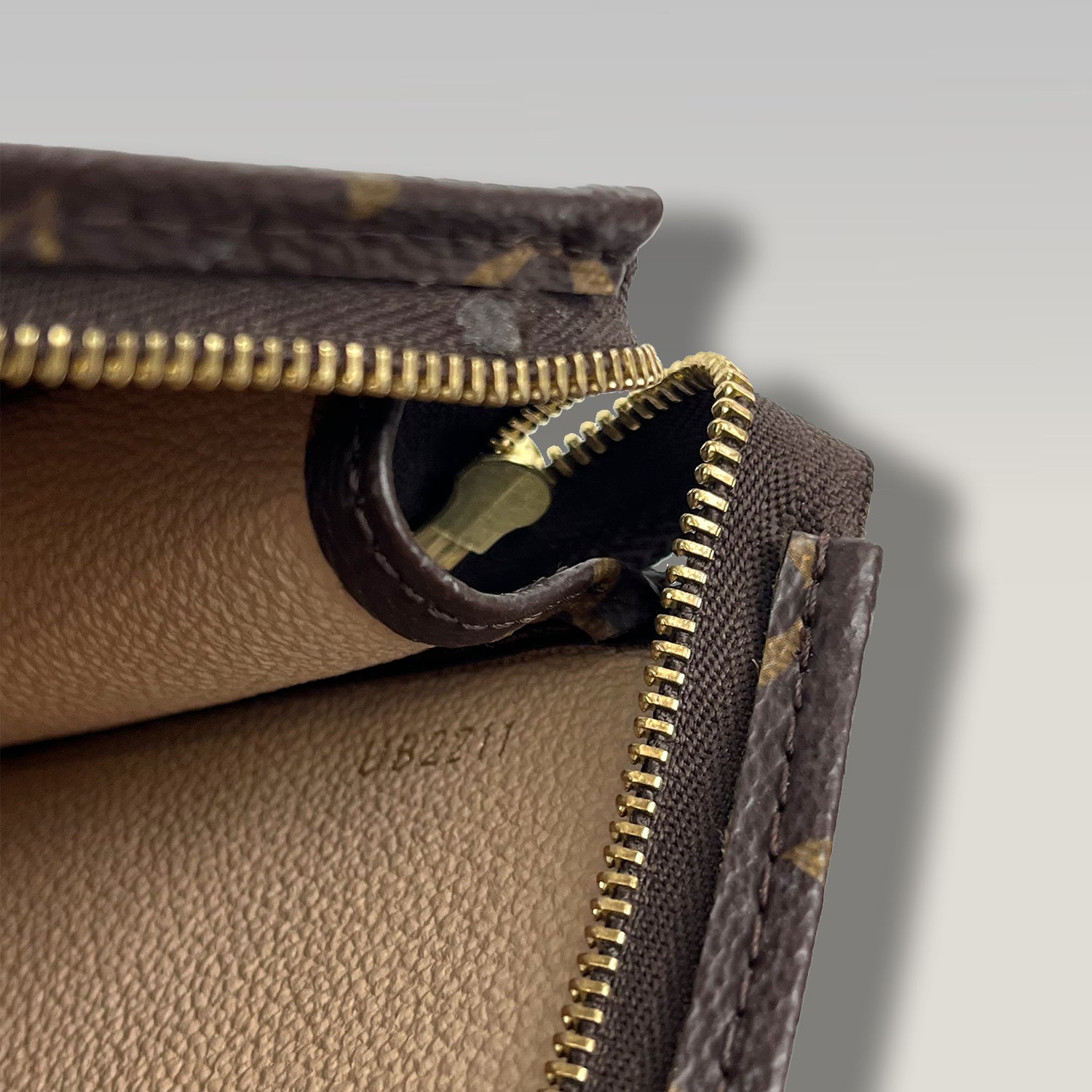 Louis Vuitton Pochette Monogram Toiletry Pouch 