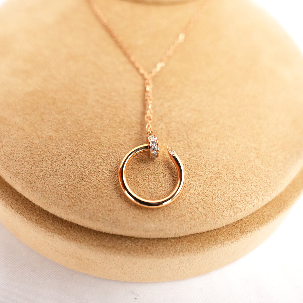 Cartier Juste un Clou Collana con Pendente in Oro Rosa 18K e Diamanti