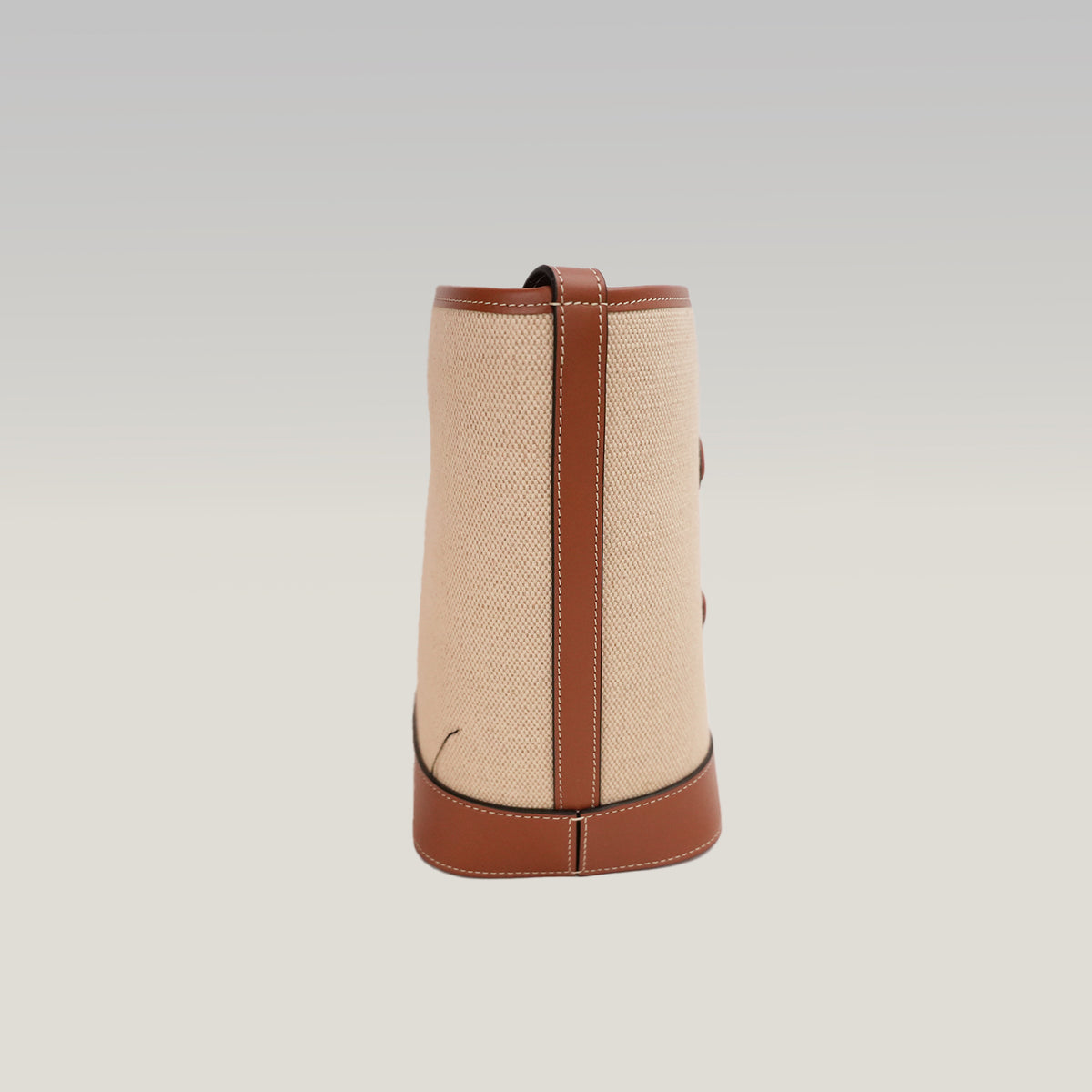 Celine Small Bucket Cuir Triomphe Natural / Tan in Tessuto e Pelle di Vitello
