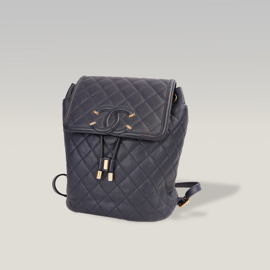 Chanel Filigree Backpack Small Blu in Pelle Caviar Trapuntata con Maxi Logo CC