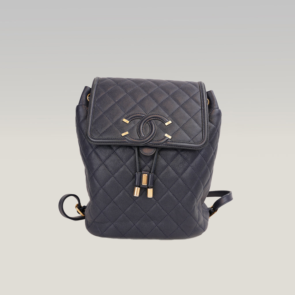 Chanel Filigree Backpack Small Blu in Pelle Caviar Trapuntata con Maxi Logo CC